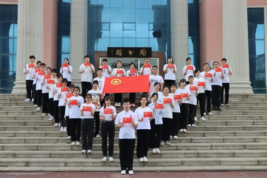 66ce1d7643cc4996a5dd1b52064e0d78.jpg 66ce1d7643cc4996a5dd1b52064e0d78.jpg