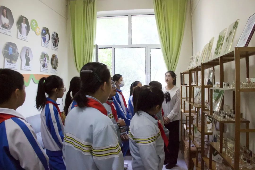 4ca4bd0cbb3841e8a5f84548e91c52a7.jpg 4ca4bd0cbb3841e8a5f84548e91c52a7.jpg