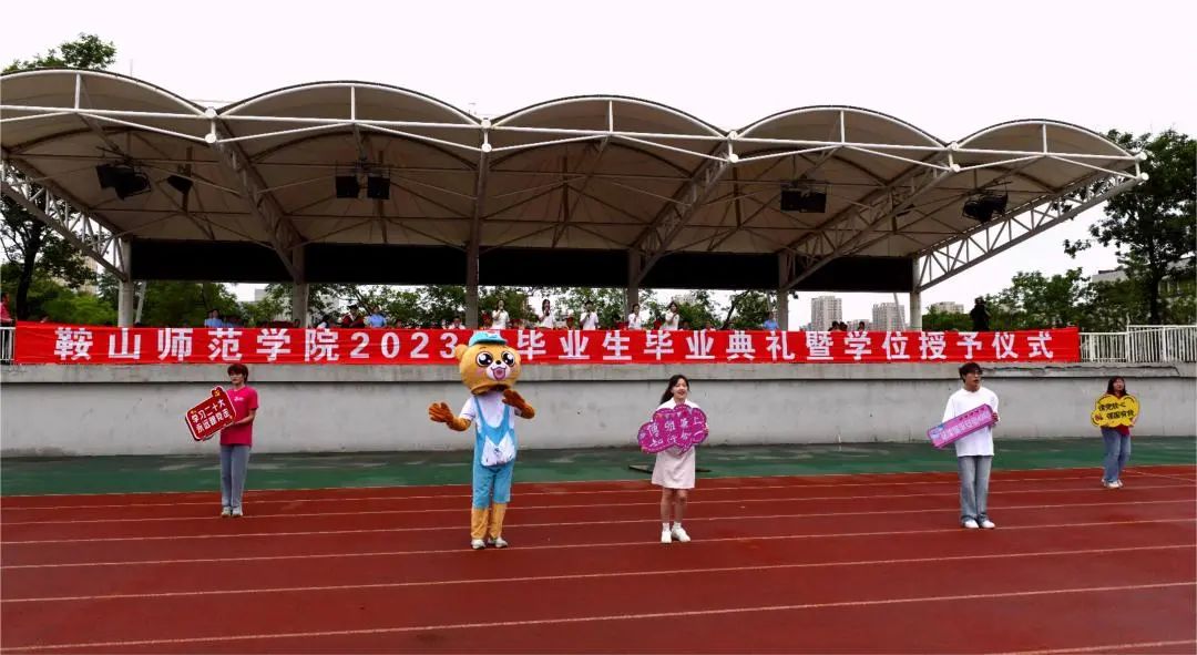 2bbcb60ec982459c988e4ffa0647cfe6.jpg 2bbcb60ec982459c988e4ffa0647cfe6.jpg