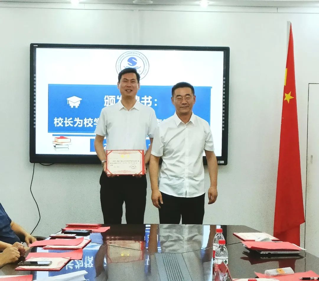 4f3b2e9932c442aea2db2314c46dc394.jpg 4f3b2e9932c442aea2db2314c46dc394.jpg