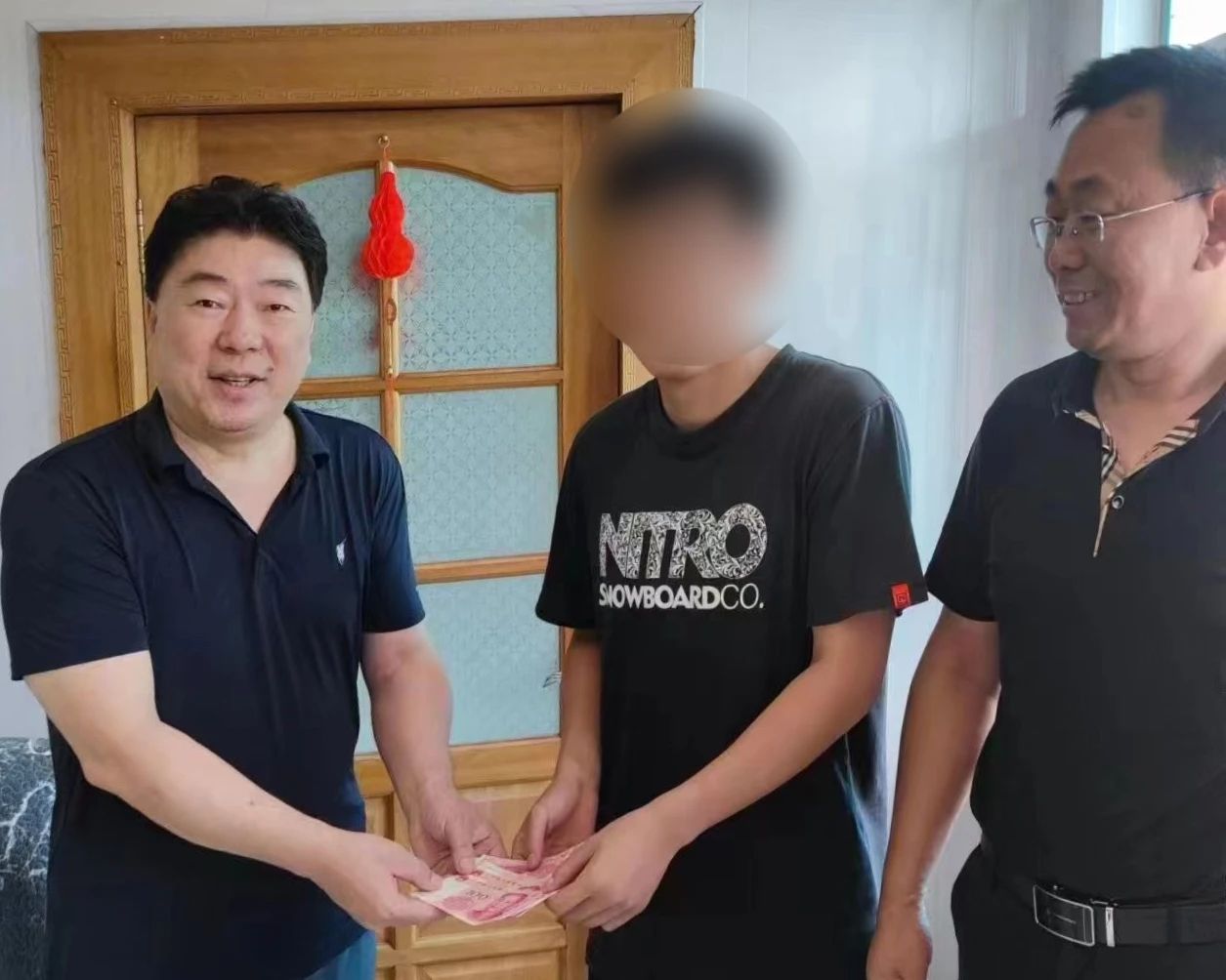 f4ac2fea96d04600a8ed6553ca6d09e2.jpg f4ac2fea96d04600a8ed6553ca6d09e2.jpg