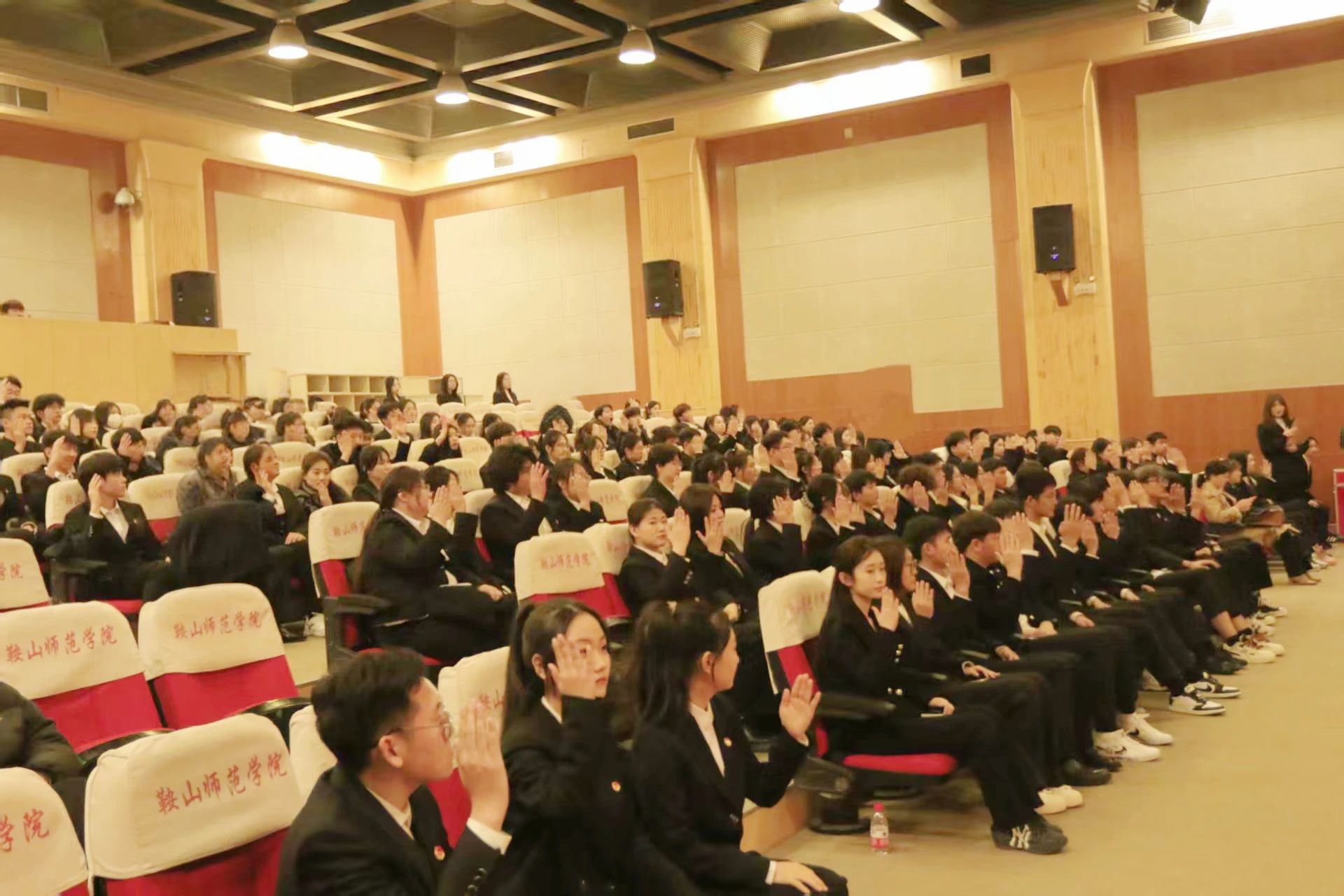 28118a5c0021475bbb18dcaebfaefa8c.jpg 28118a5c0021475bbb18dcaebfaefa8c.jpg