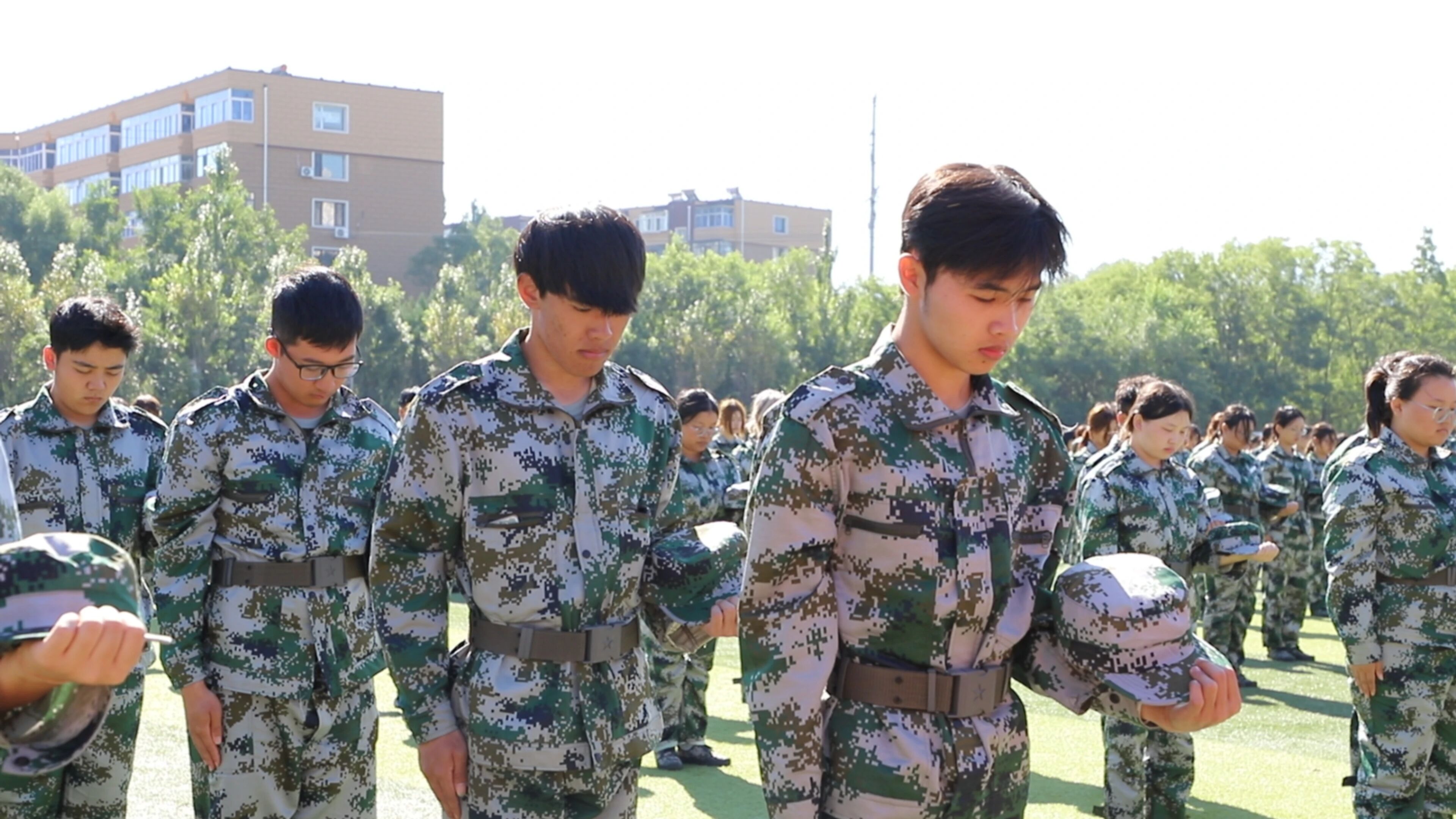 fdc402ff08d941c59341e5ad6f047f8c.jpg fdc402ff08d941c59341e5ad6f047f8c.jpg