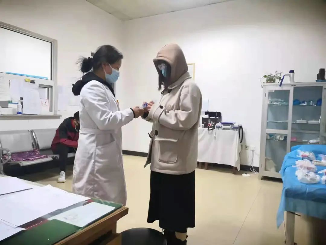 983e7efe60d04d5792c9987b78ead503.jpg 983e7efe60d04d5792c9987b78ead503.jpg