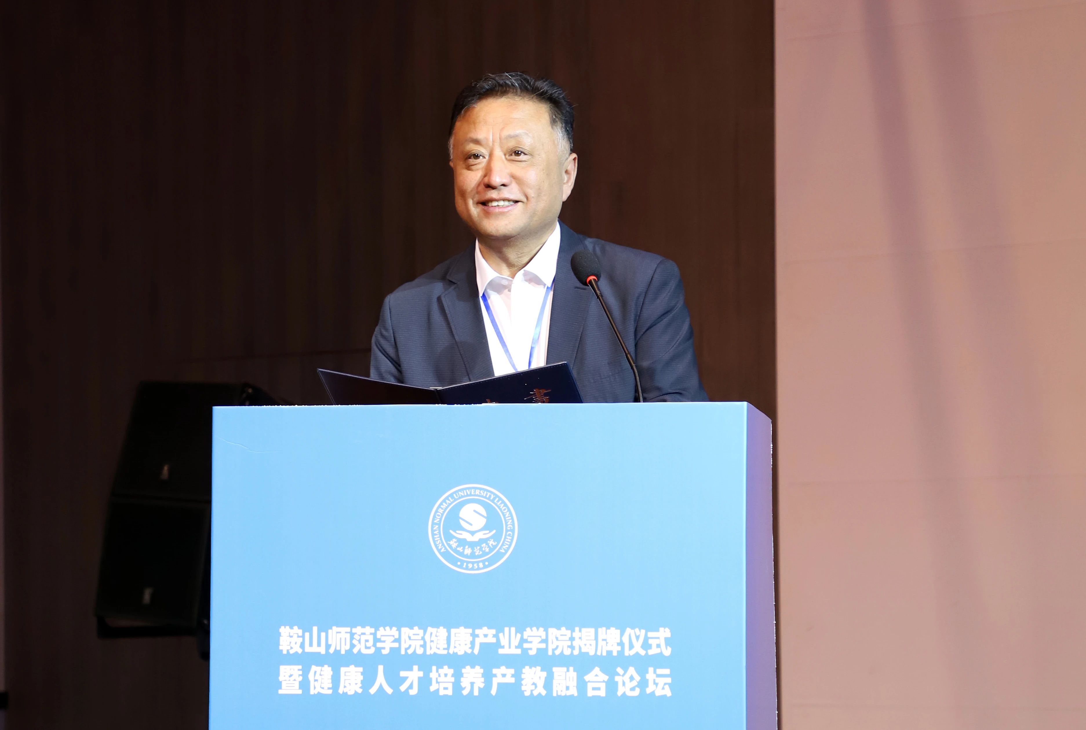 3f793028c56e4cfea126e7e3d1cce70c.jpg 3f793028c56e4cfea126e7e3d1cce70c.jpg