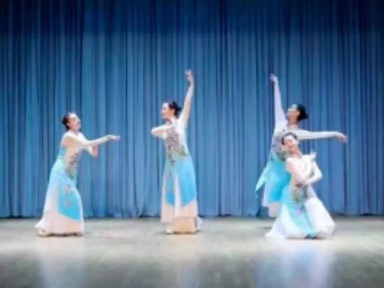 040de70f1cec44378ccebd38b2d213aa.jpg 040de70f1cec44378ccebd38b2d213aa.jpg