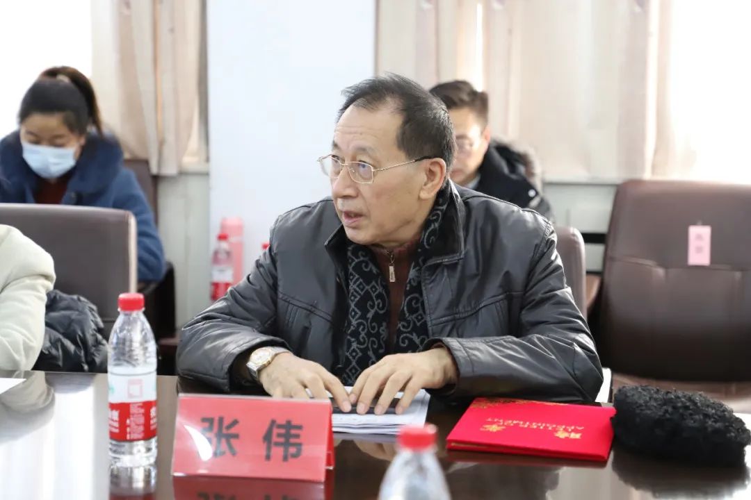 e65b7c0ccd564c08a2e0d6a840edea41.jpg e65b7c0ccd564c08a2e0d6a840edea41.jpg