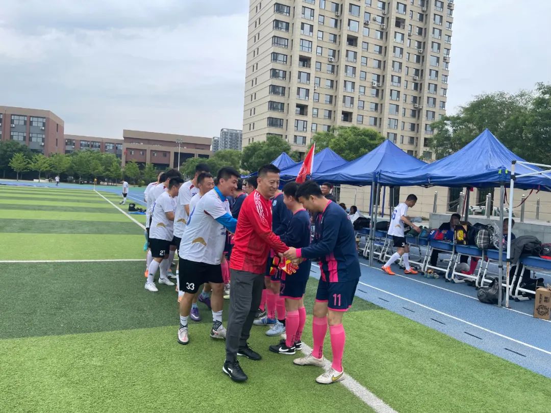 ace7ead505744cc8bd89be4637016e53.jpg ace7ead505744cc8bd89be4637016e53.jpg