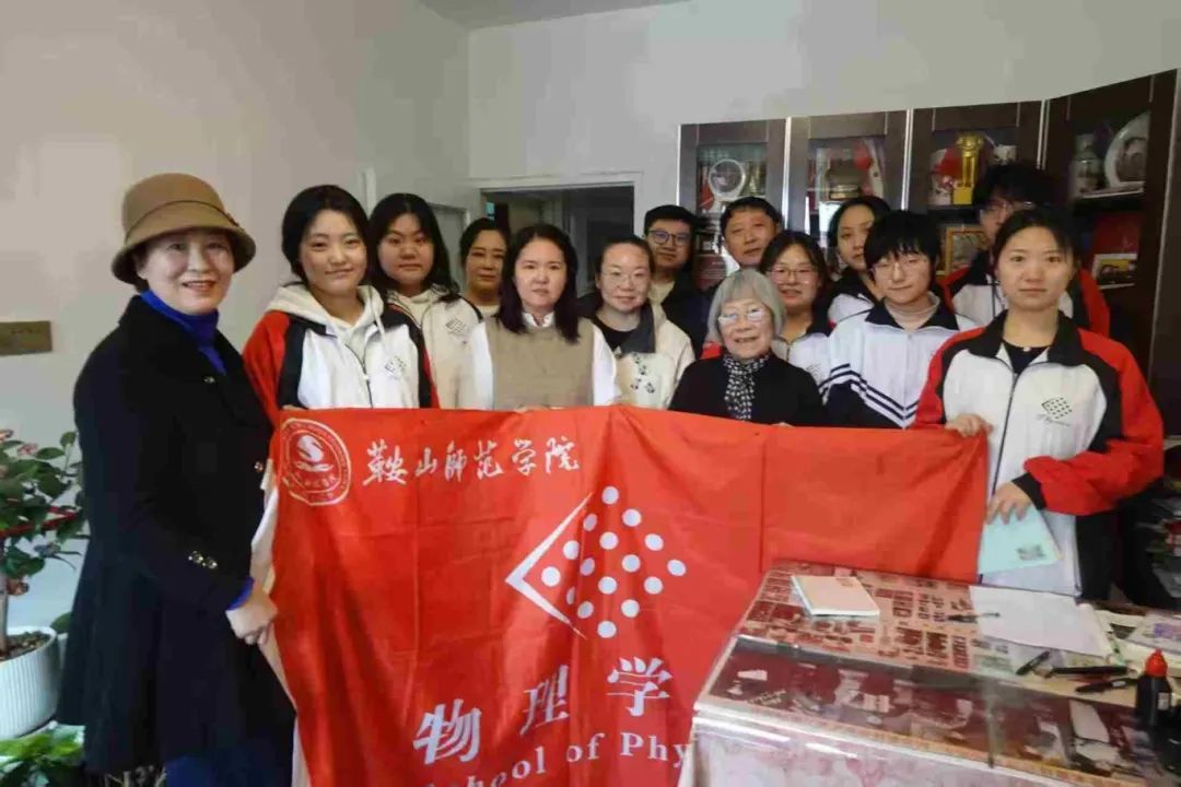 27dc4cf862624f38a6db3ee98bbdc3de.jpg 27dc4cf862624f38a6db3ee98bbdc3de.jpg