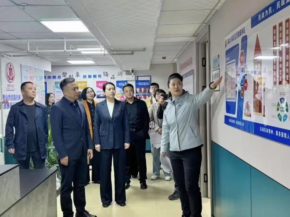 210636ccf1b04c229d5e8df891584742.jpg 210636ccf1b04c229d5e8df891584742.jpg